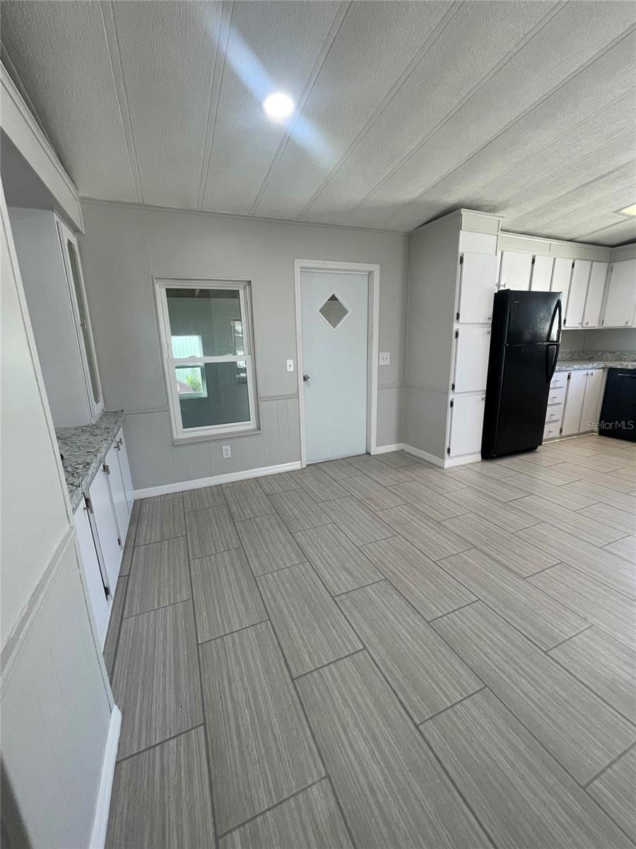 TIMBER LAKE ESTATES - Residential