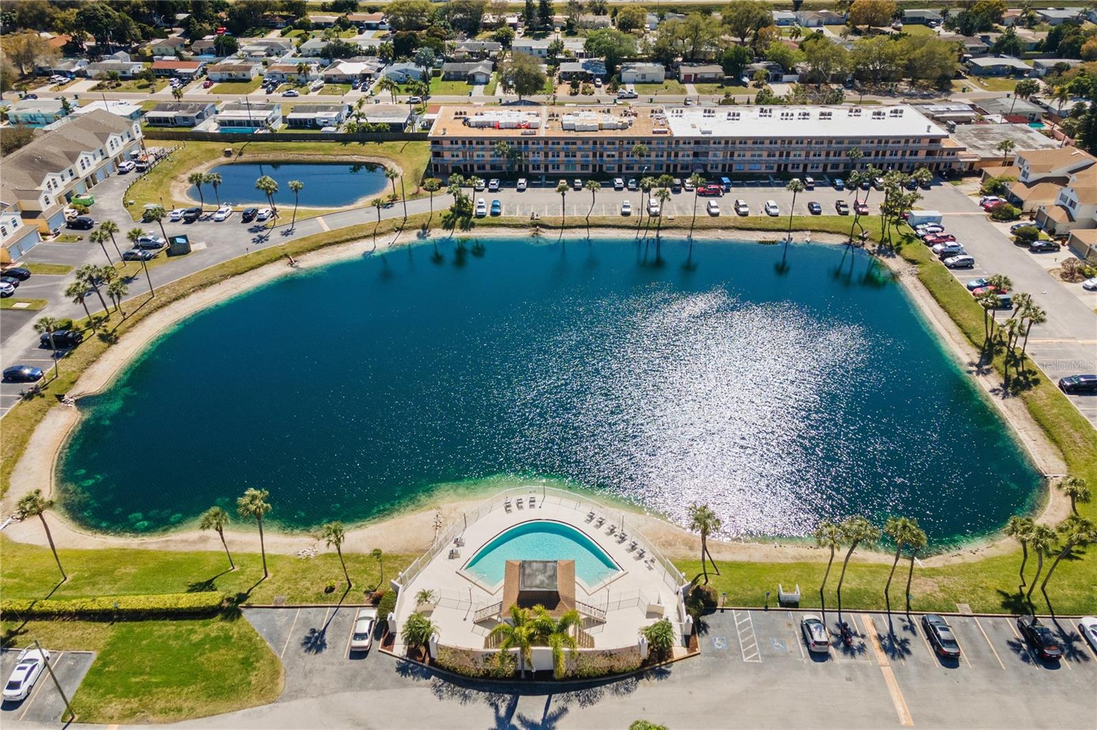 WILLOW LAKE - Residential