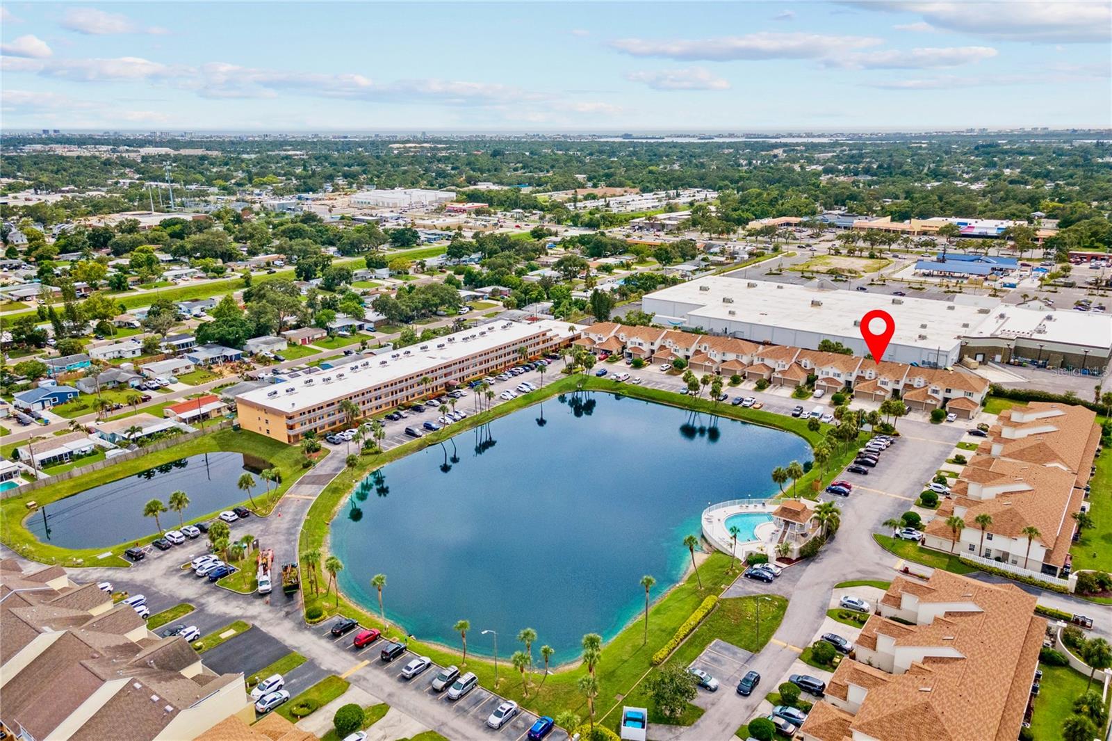 WILLOW LAKE - Residential