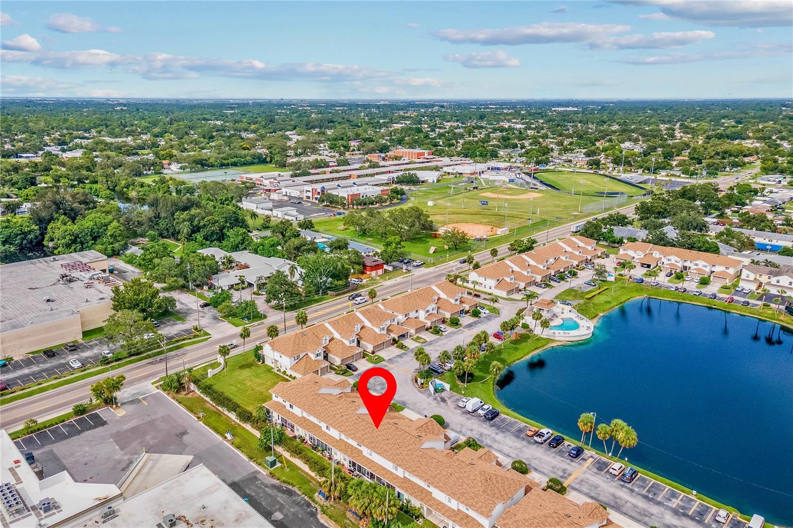 WILLOW LAKE - Residential