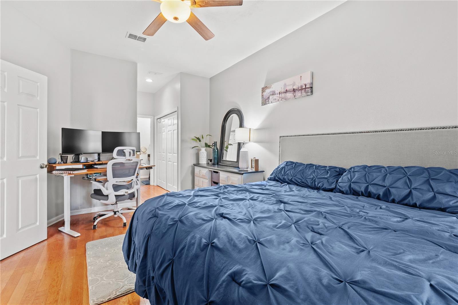 WILLOW LAKE - Residential