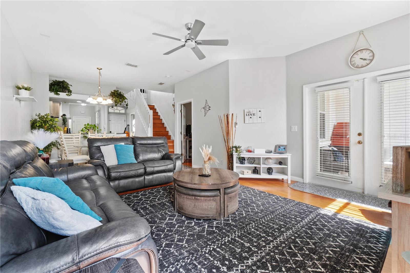 WILLOW LAKE - Residential