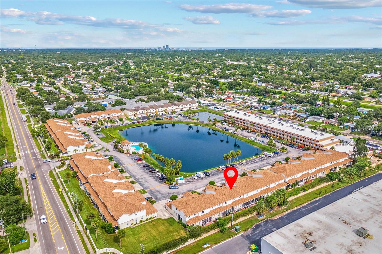 WILLOW LAKE - Residential