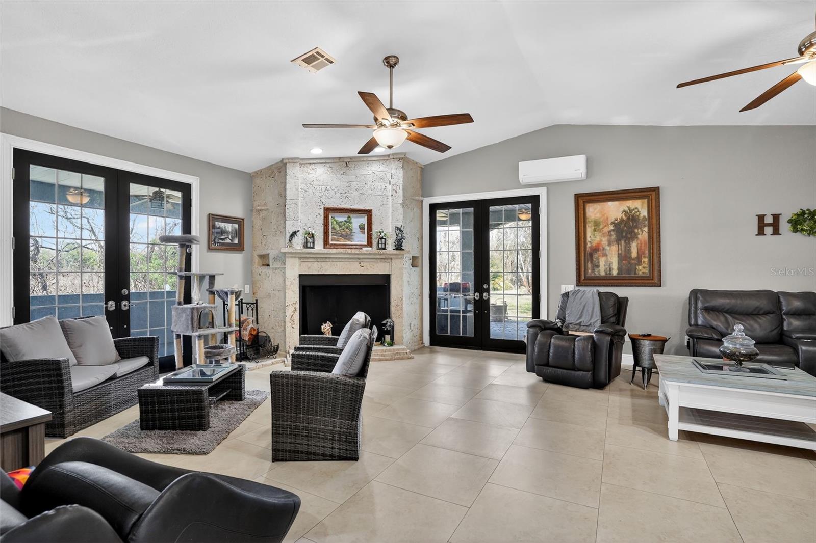 BUENA VISTA AT LA CITA - Residential