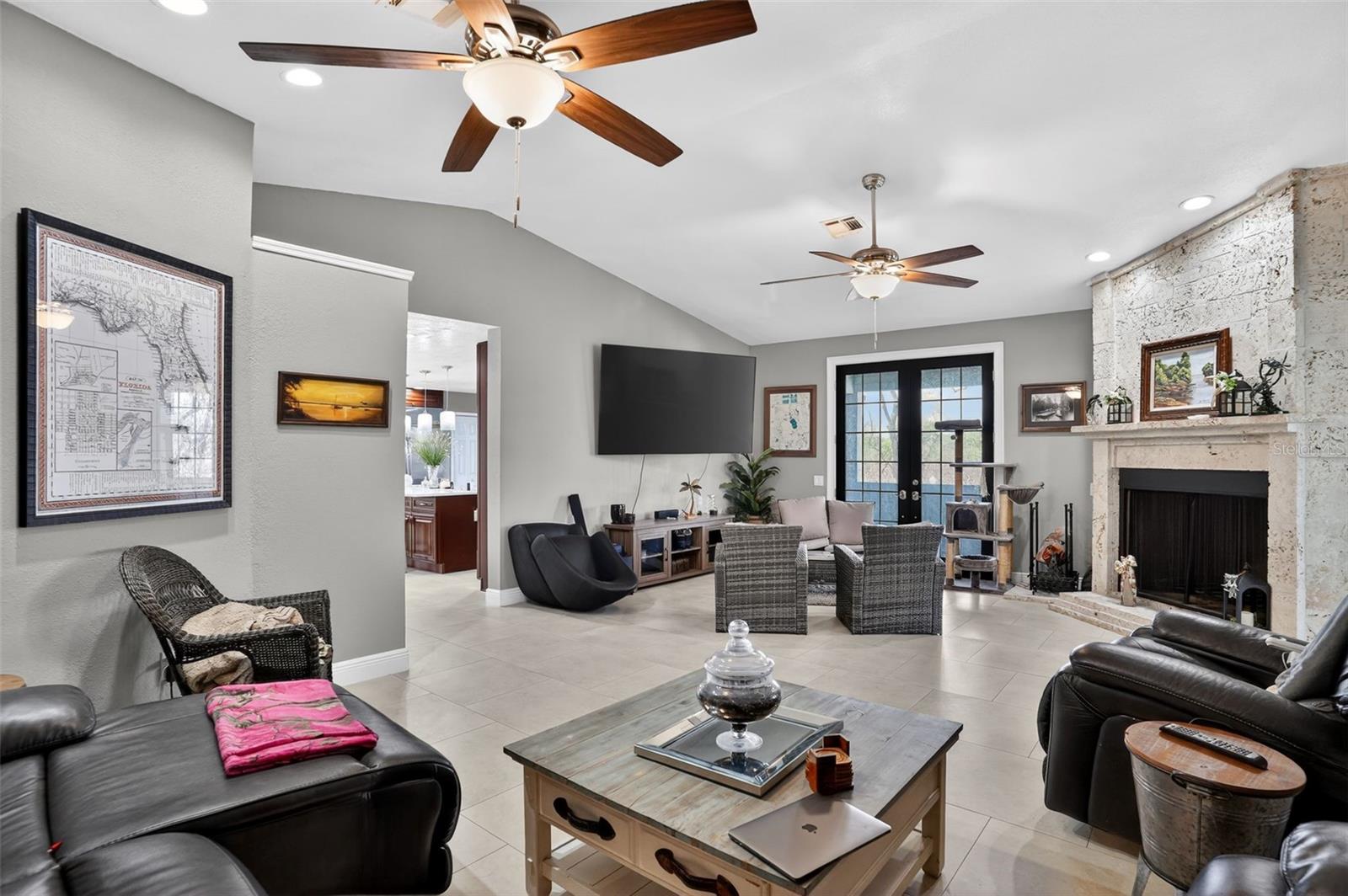 BUENA VISTA AT LA CITA - Residential