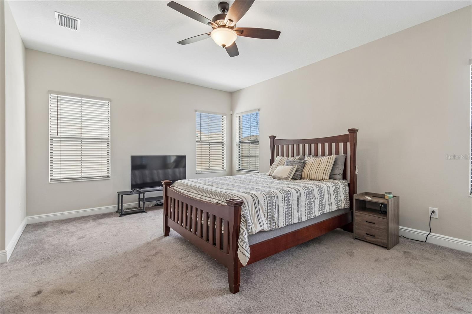 B & D HAWKSTONE PH 1 - Residential