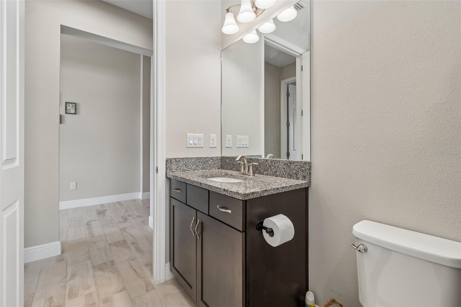 B & D HAWKSTONE PH 1 - Residential