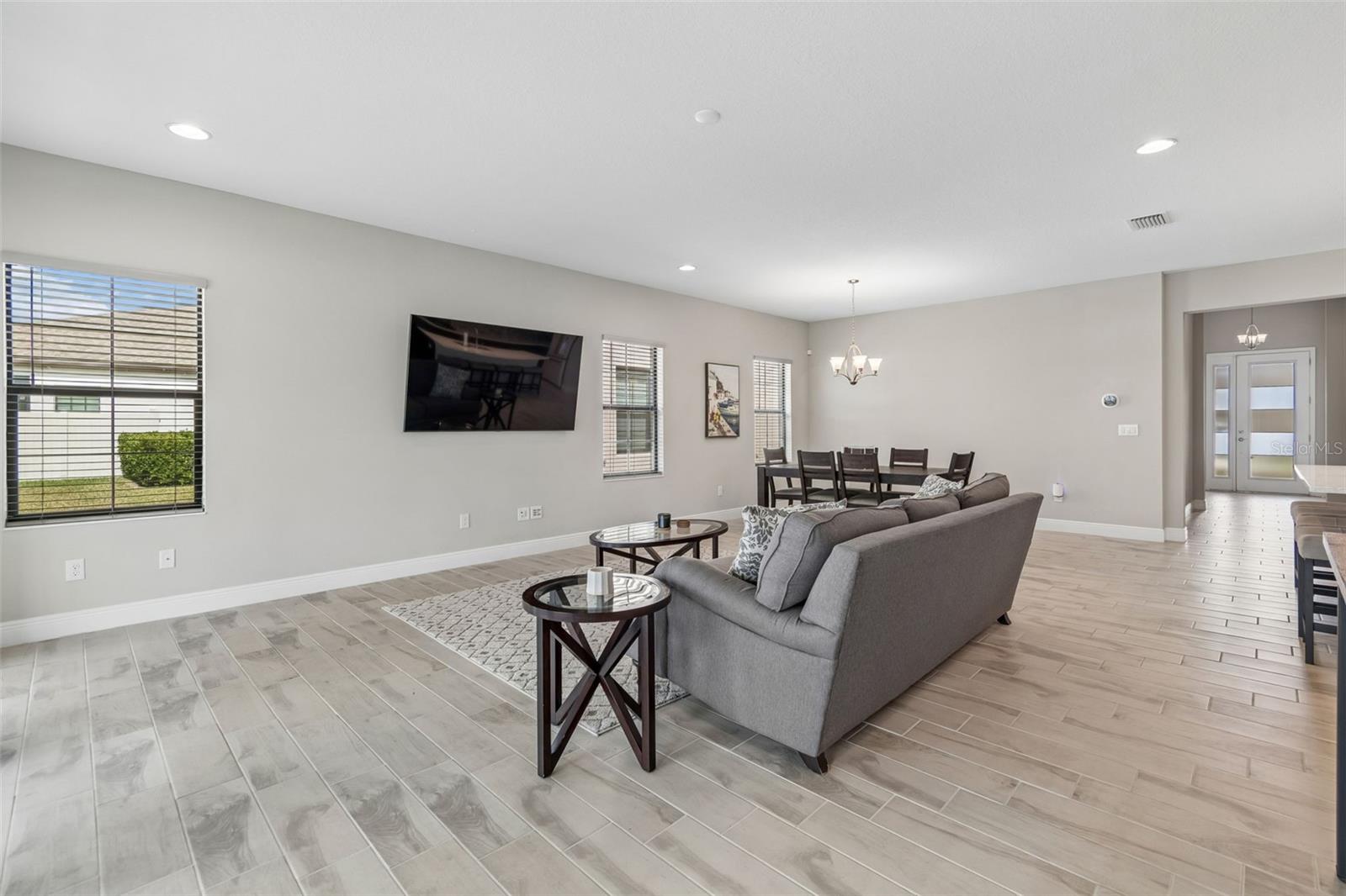 B & D HAWKSTONE PH 1 - Residential