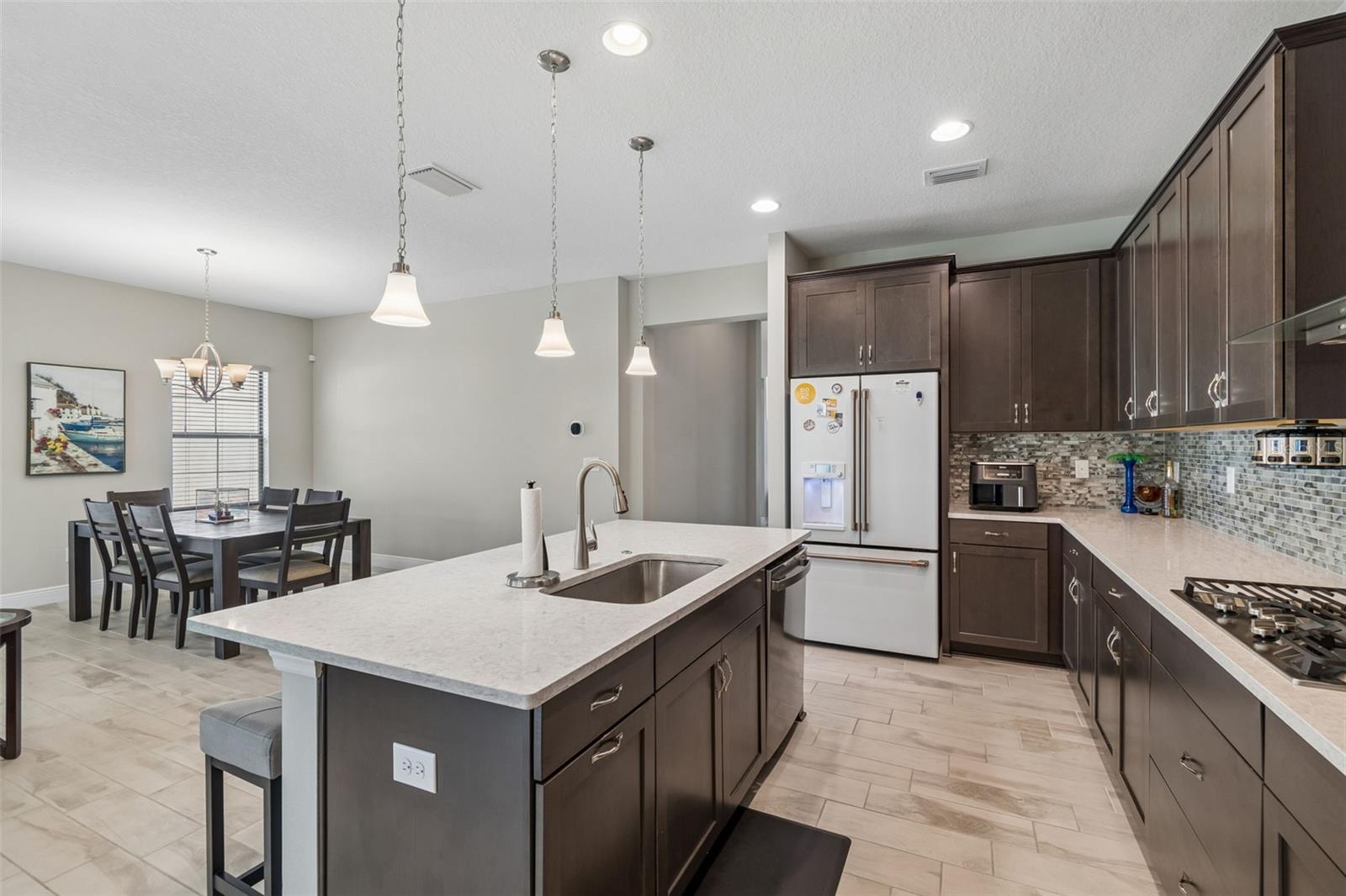 B & D HAWKSTONE PH 1 - Residential