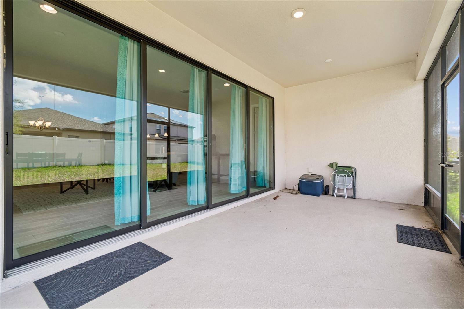 B & D HAWKSTONE PH 1 - Residential