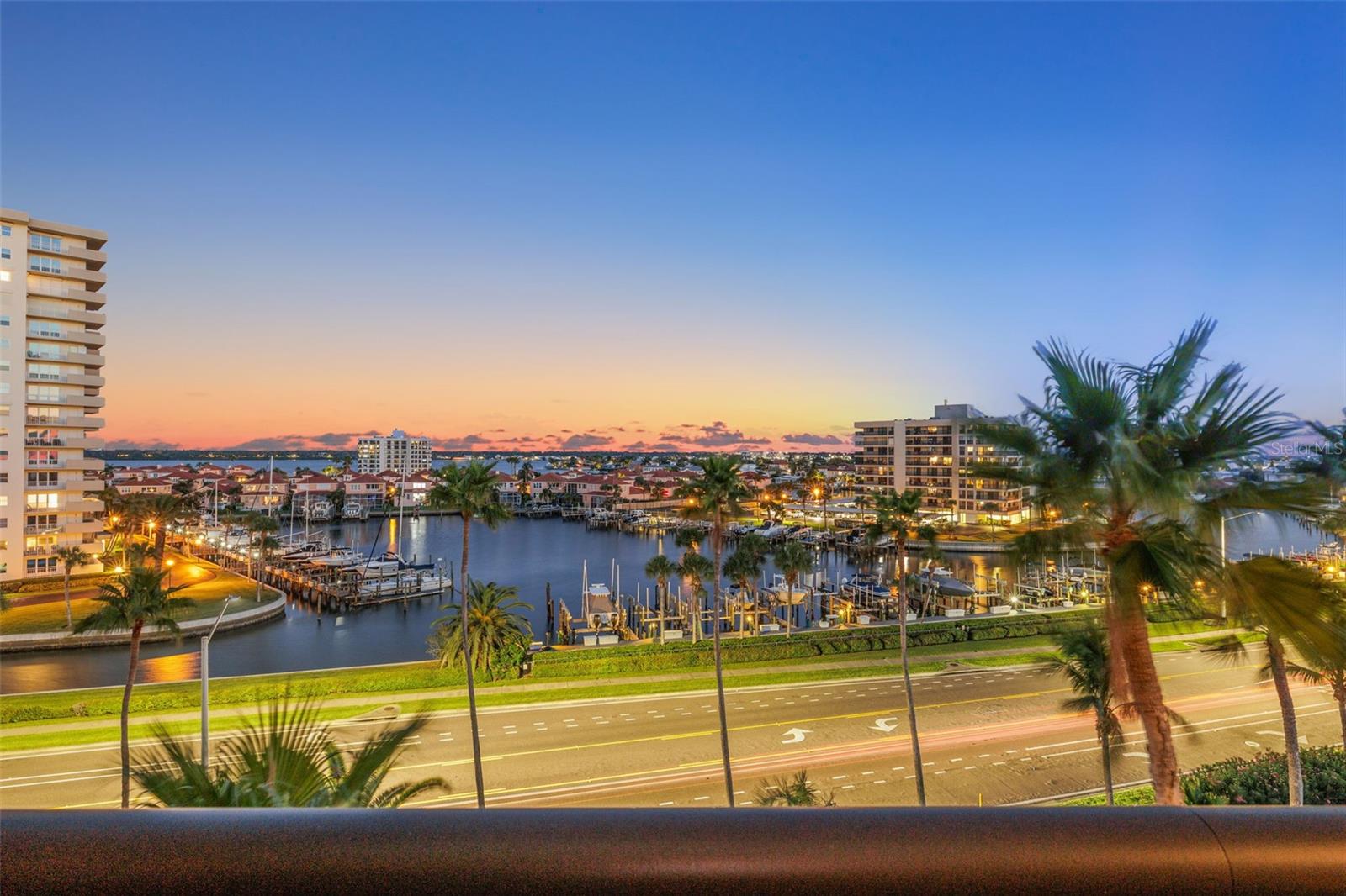 DANS ISLAND ON SAND KEY CONDO - Residential