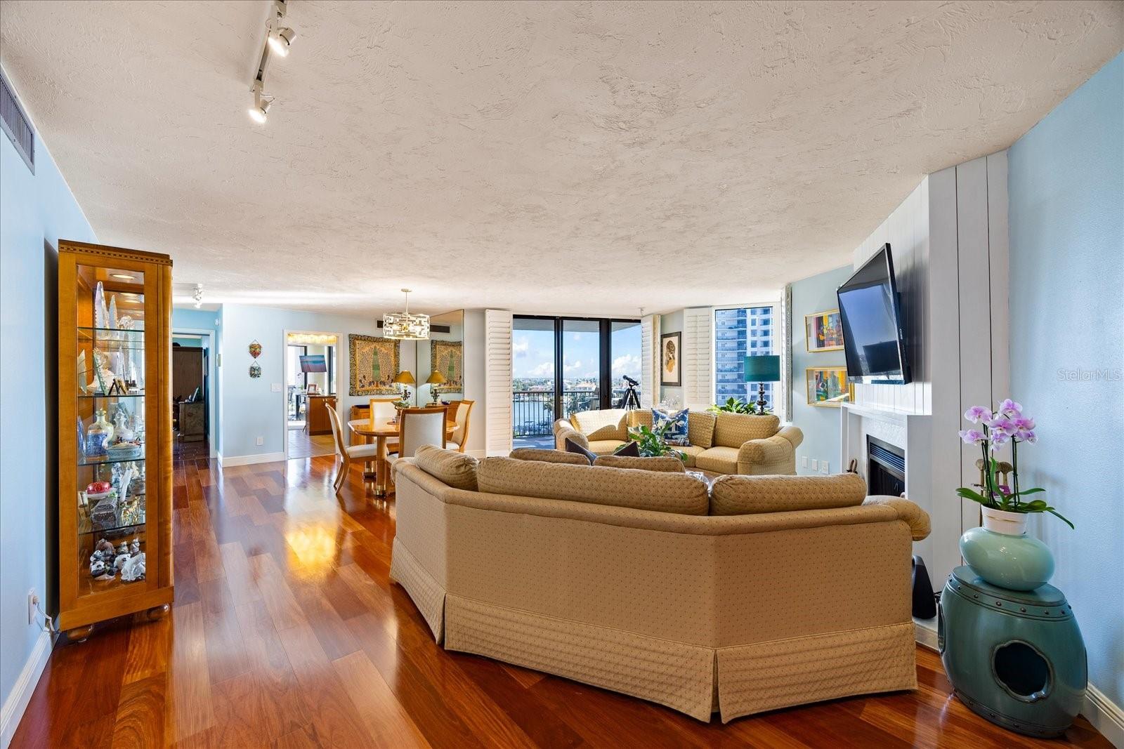 DANS ISLAND ON SAND KEY CONDO - Residential