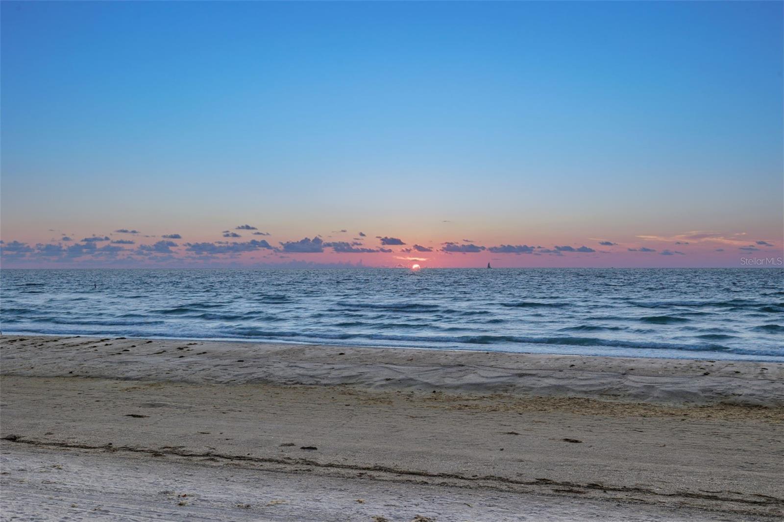DANS ISLAND ON SAND KEY CONDO - Residential