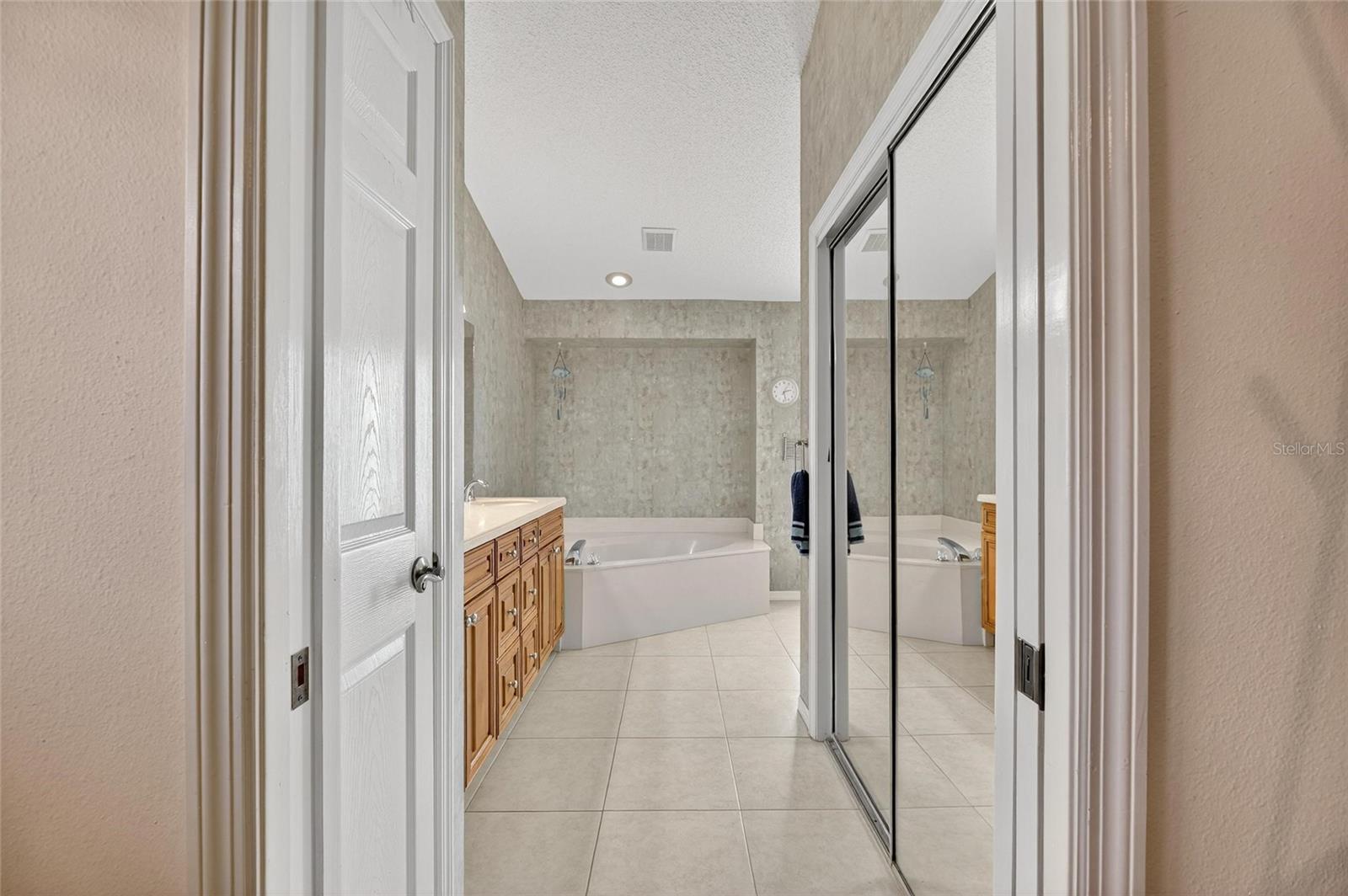 SUN CITY CENTER UNIT 257 PH - Residential