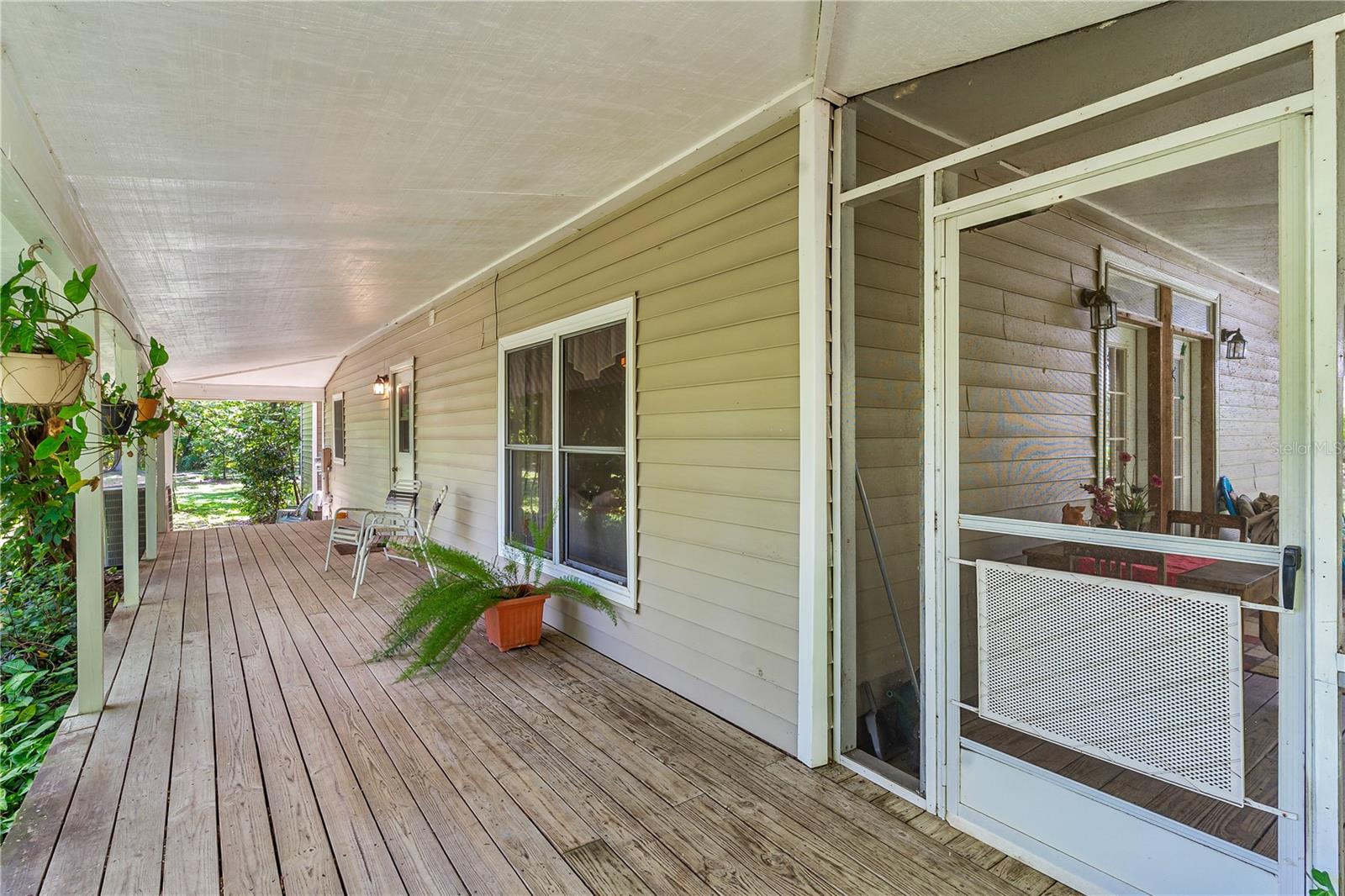 SUNSET GROVES UNIT 01 - Residential