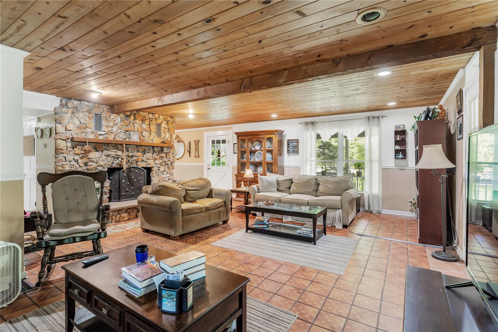 SUNSET GROVES UNIT 01 - Residential