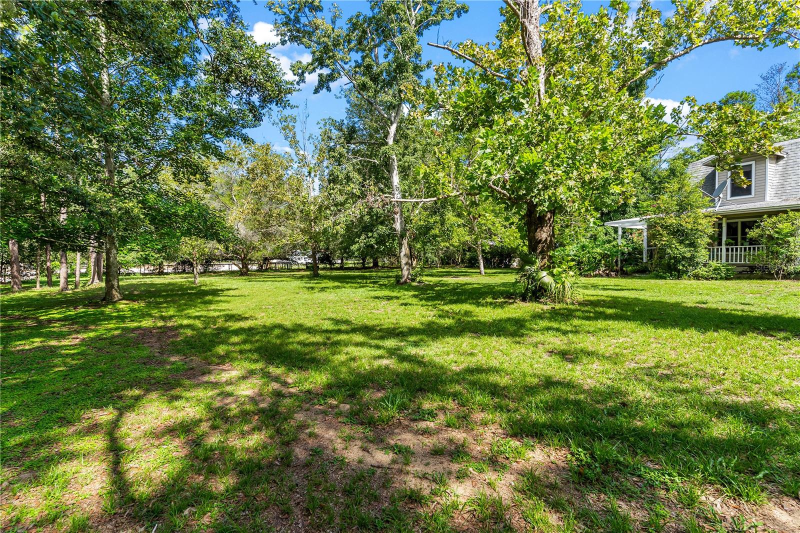 SUNSET GROVES UNIT 01 - Residential