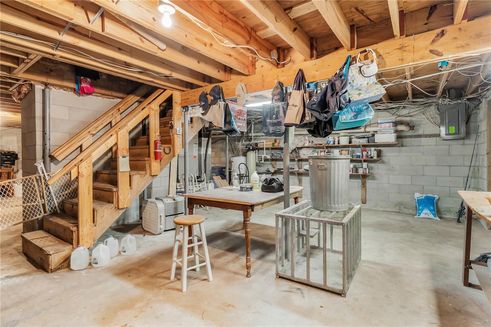 SUNSET GROVES UNIT 01 - Residential