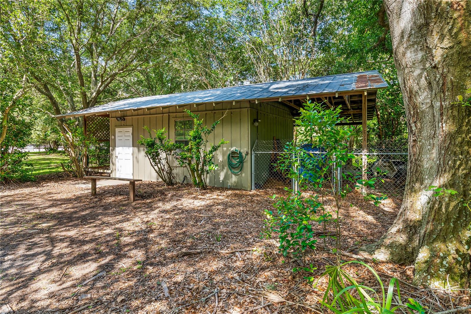 SUNSET GROVES UNIT 01 - Residential