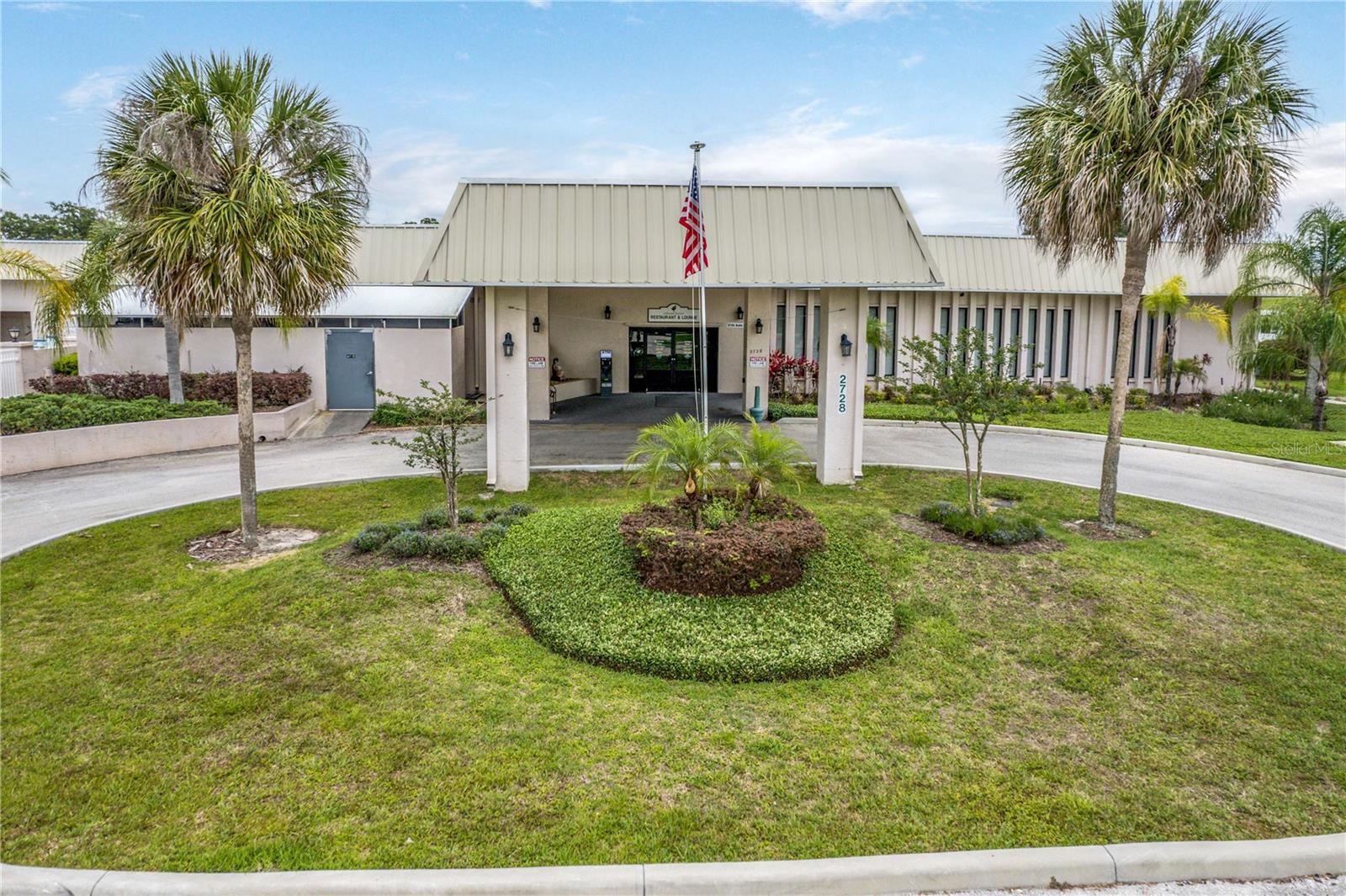 ZELLWOOD STATION - Residential