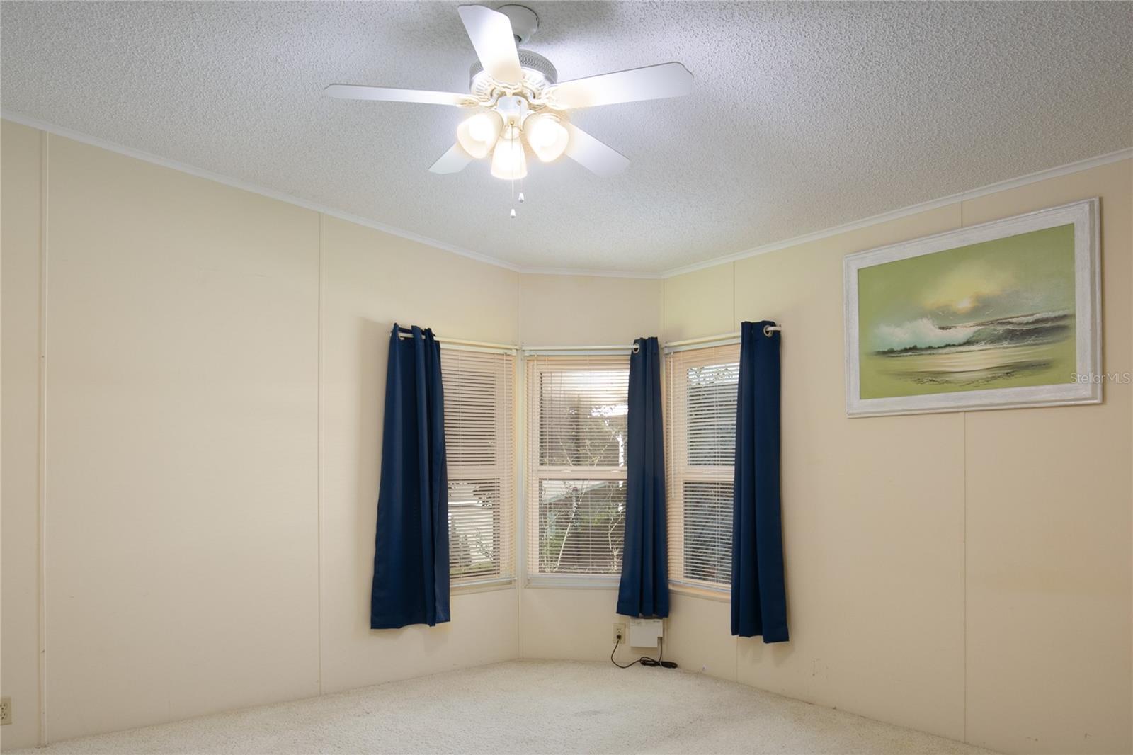 ZELLWOOD STATION - Residential