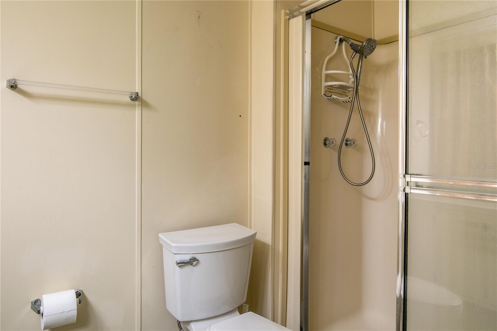 ZELLWOOD STATION - Residential