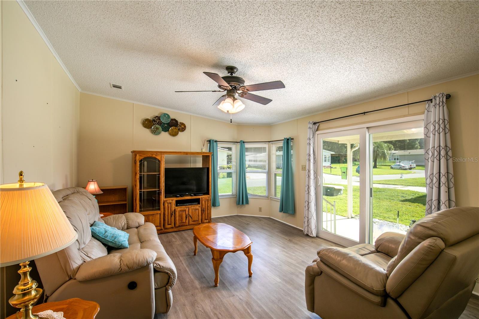 ZELLWOOD STATION - Residential