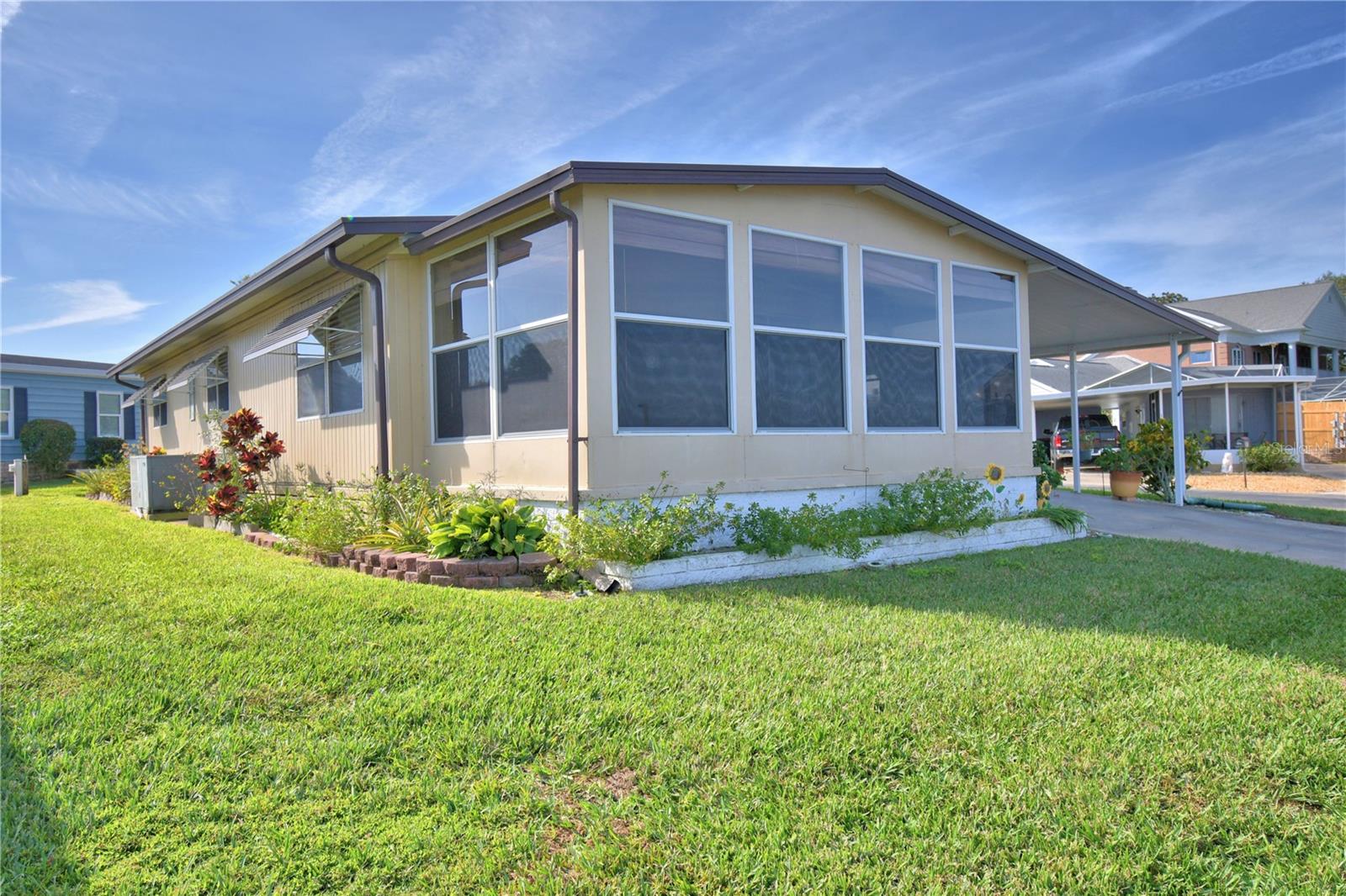 ARIANA SHORES MHP - Residential