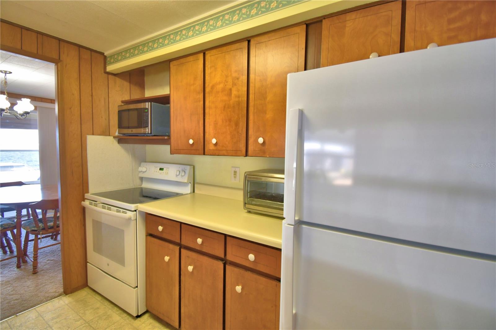 ARIANA SHORES MHP - Residential