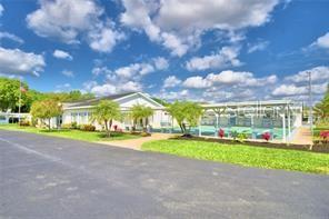 ARIANA SHORES MHP - Residential