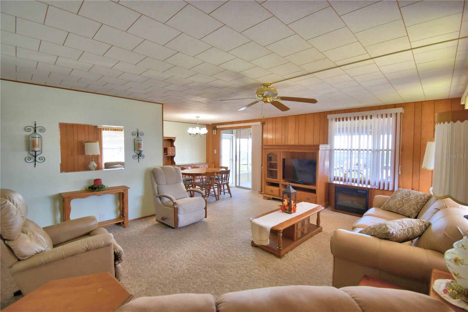 ARIANA SHORES MHP - Residential