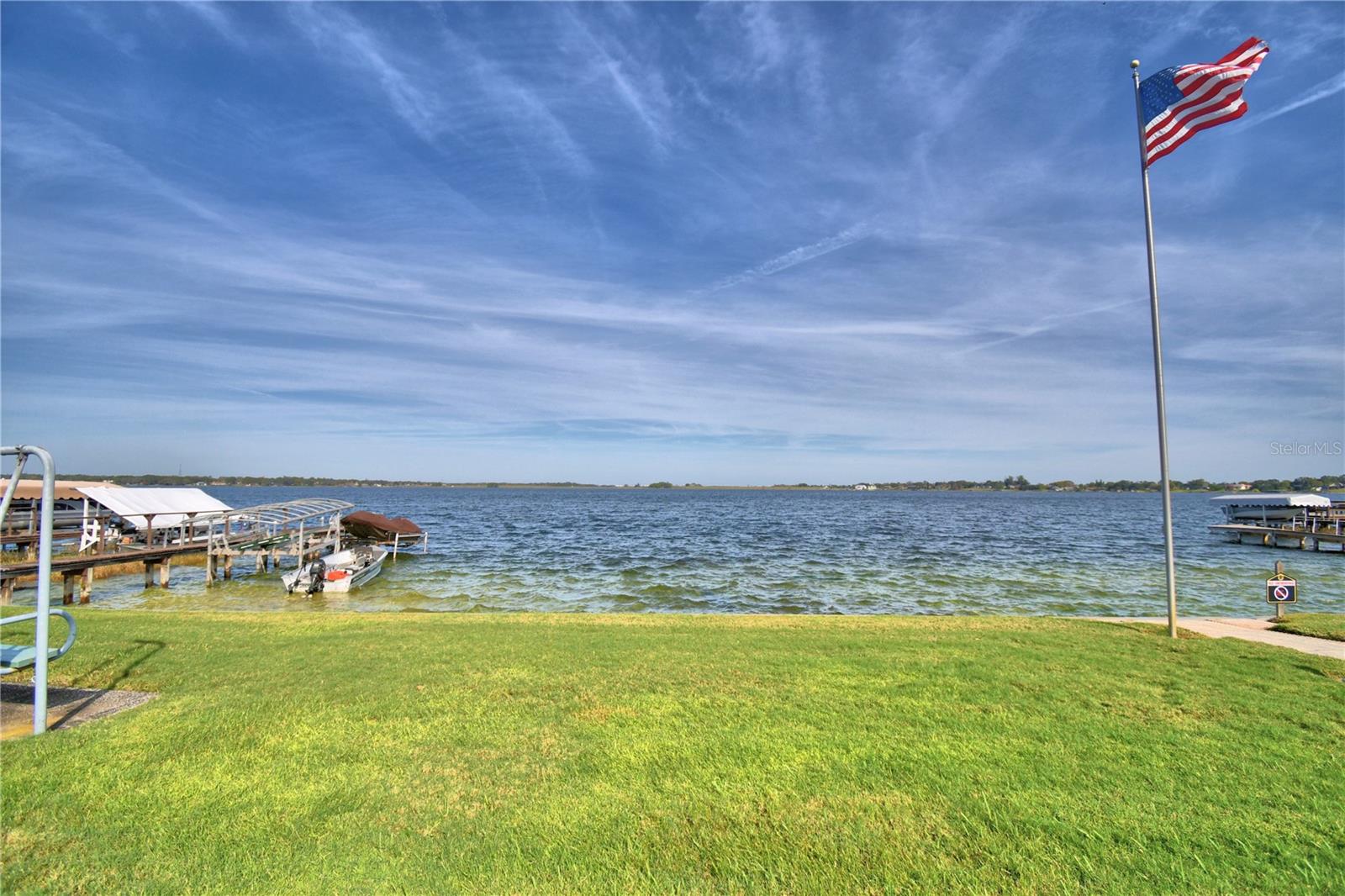 ARIANA SHORES MHP - Residential