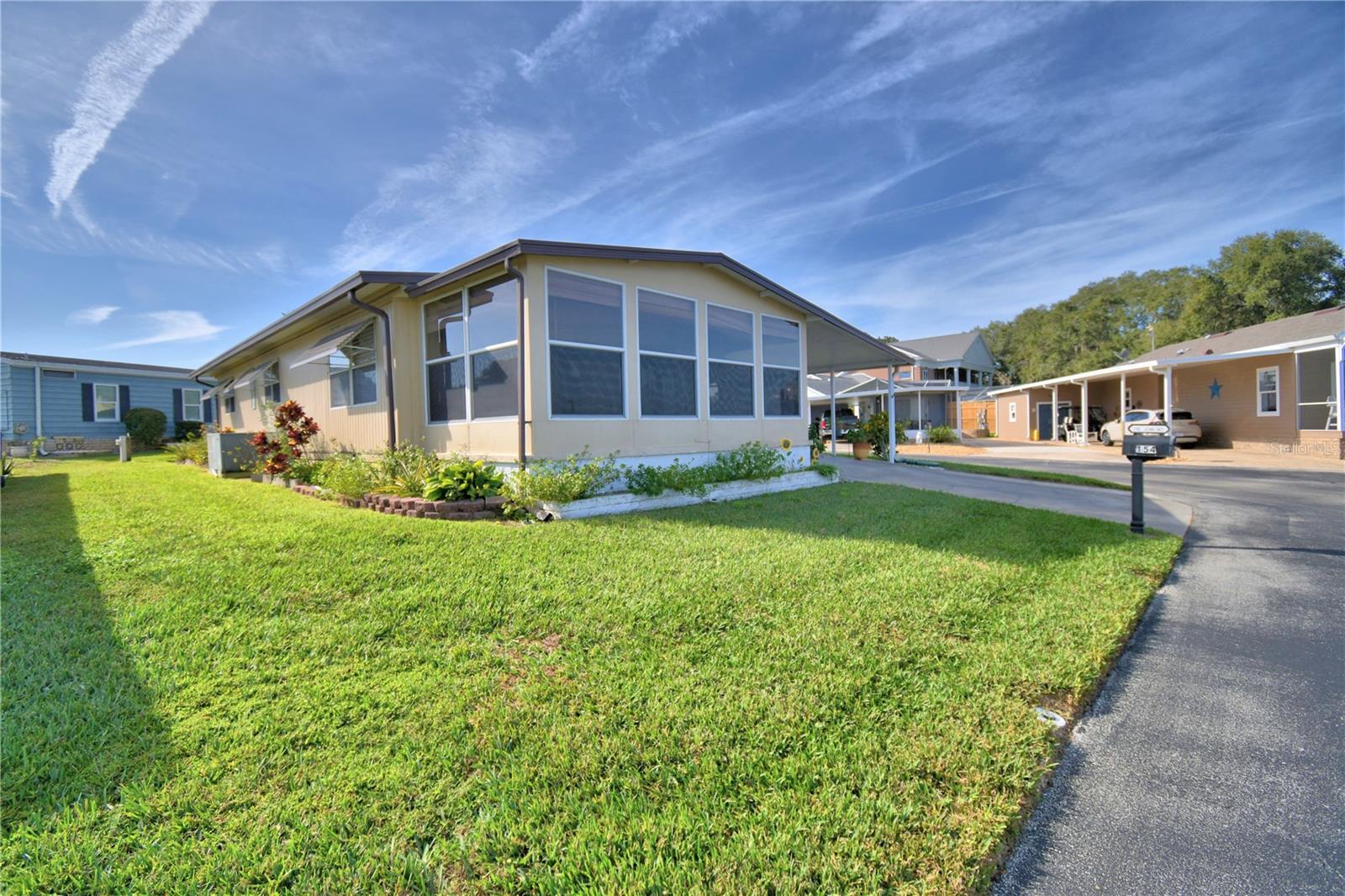 ARIANA SHORES MHP - Residential