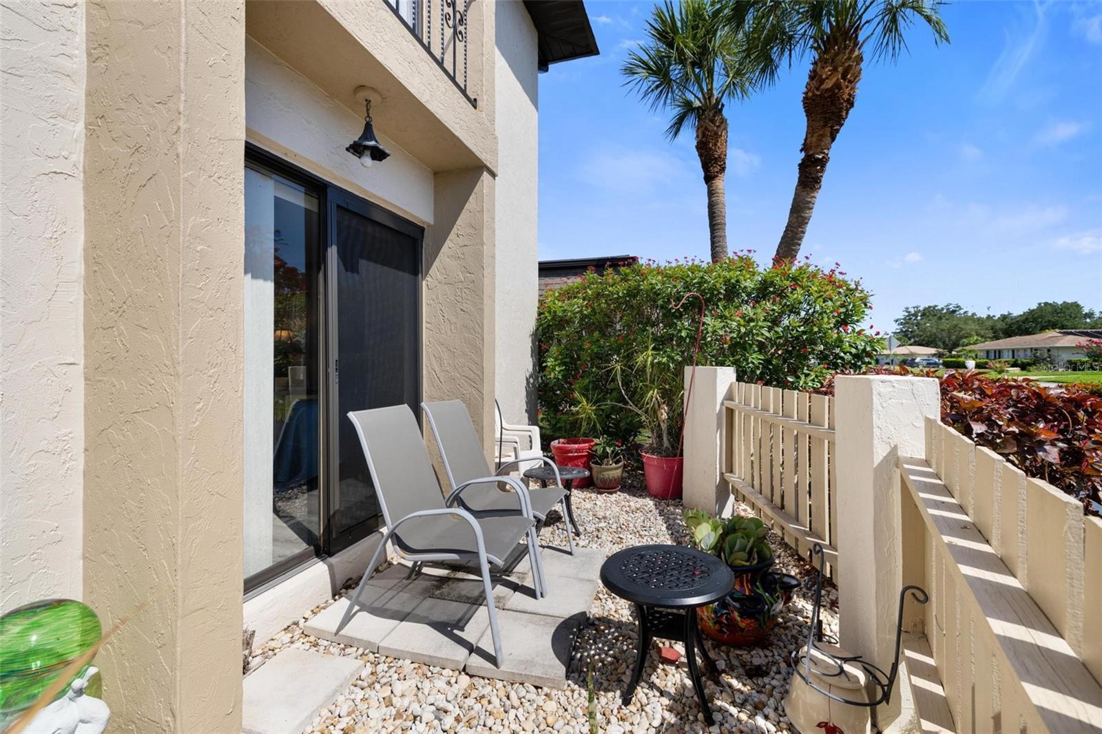 1712 LAKESIDE DRIVE 1712B
