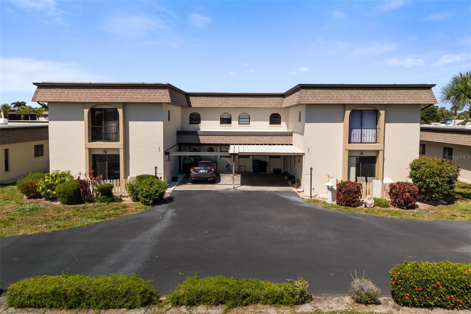 1712 LAKESIDE DRIVE 1712B