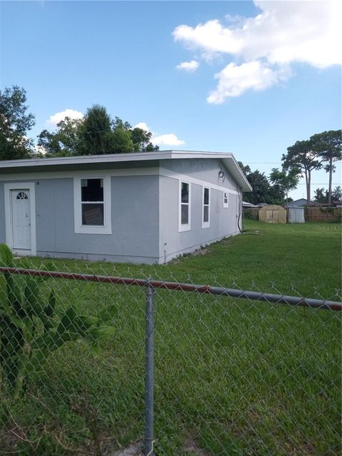 Photo of 2704 Annandale Avenue, Orlando, FL 32810 (MLS # O6332816) Photo of 2704 Annandale Avenue, Orlando, FL 32810 (MLS # O6332816)