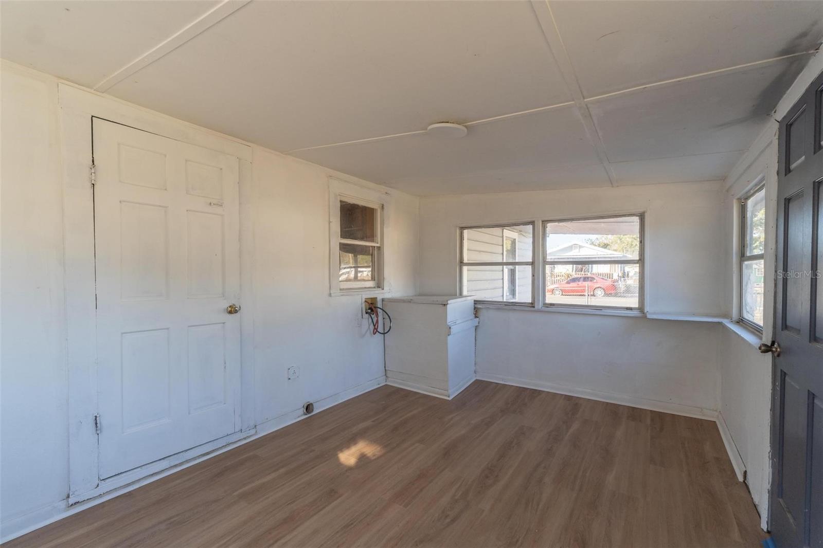 MCRAE & ROBSONS SUB - Residential