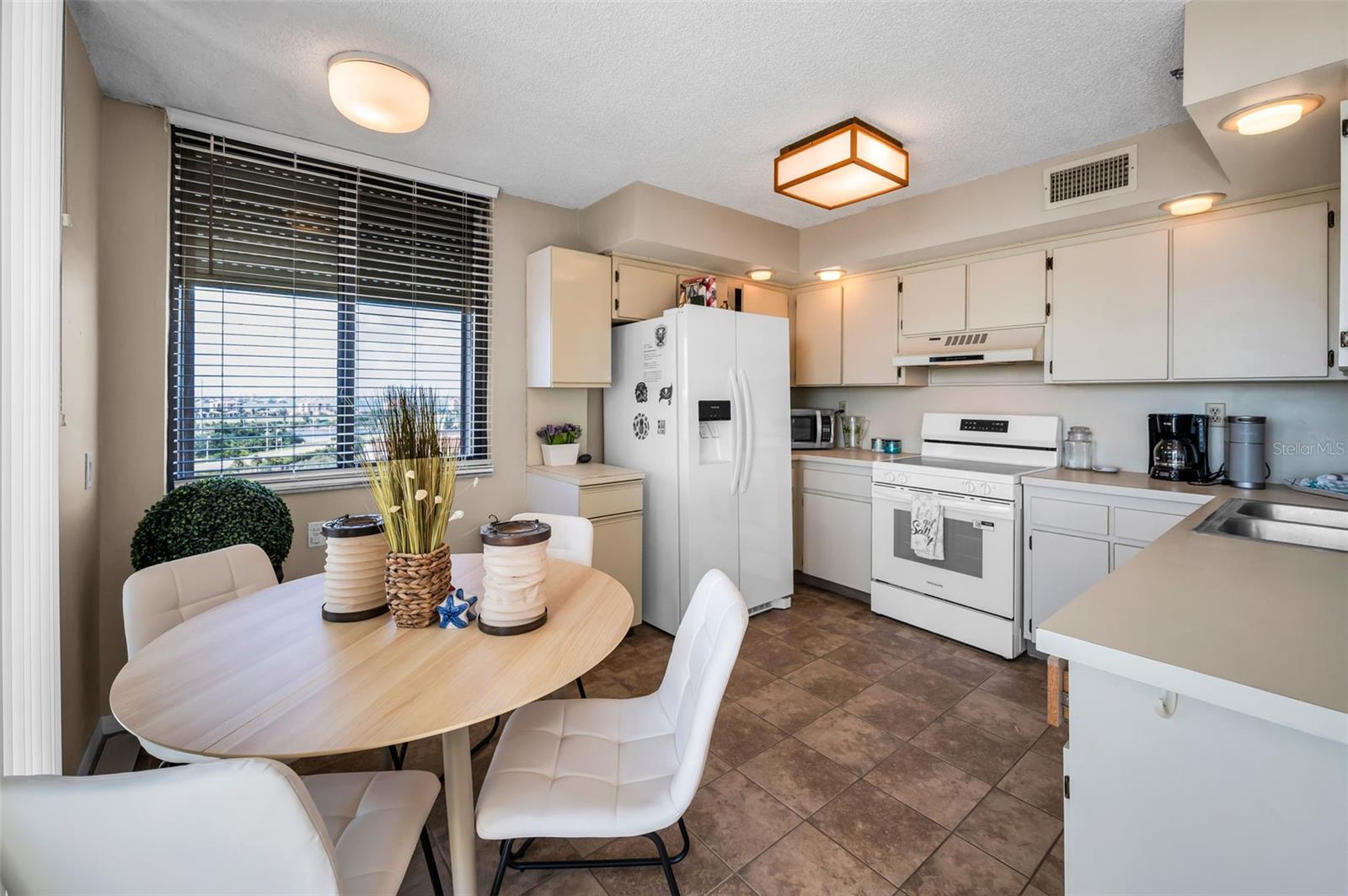 PALMA DEL MAR IV - Residential Lease