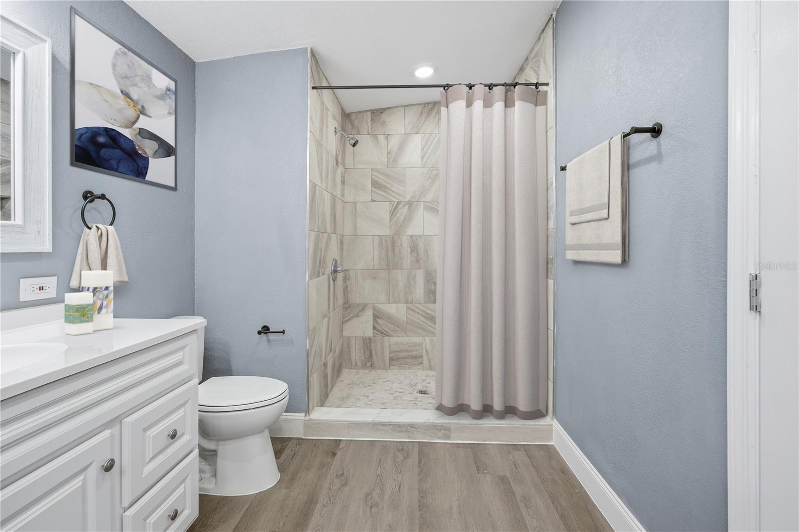 SUN COUNTRY ESTATE - Residential