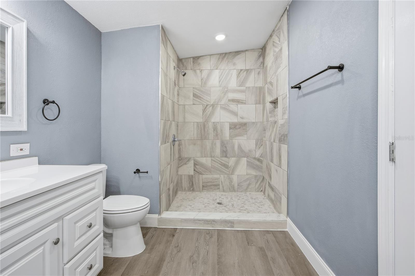 SUN COUNTRY ESTATE - Residential