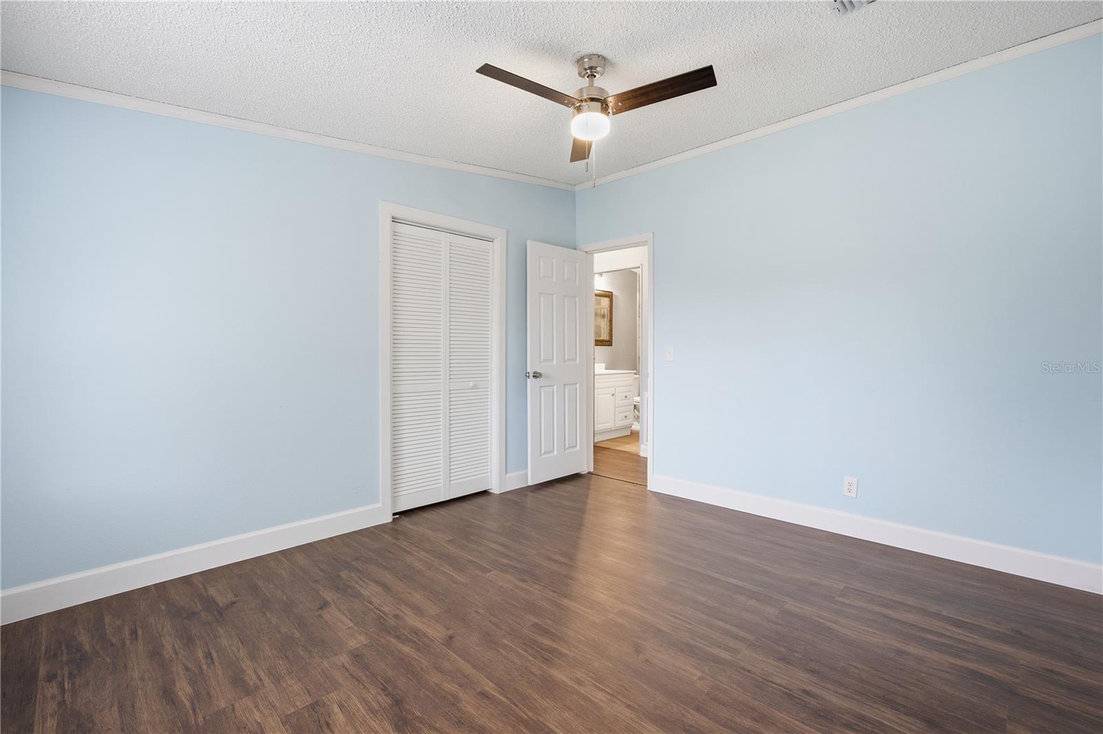 SUN COUNTRY ESTATE - Residential