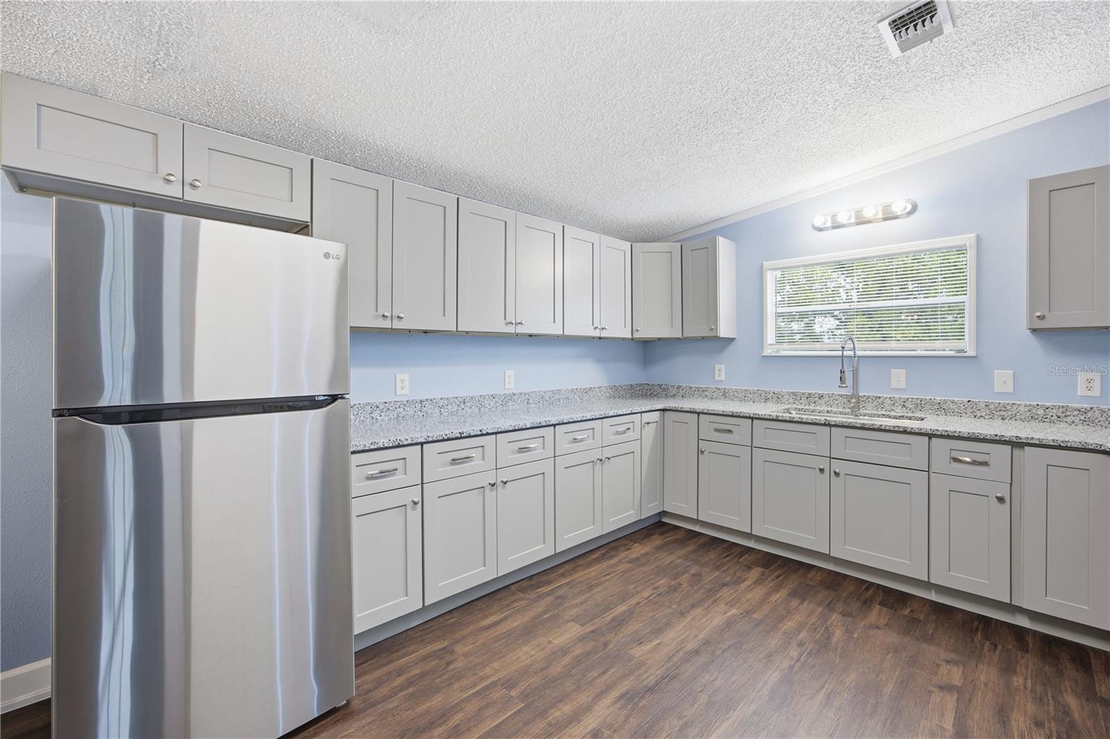 SUN COUNTRY ESTATE - Residential