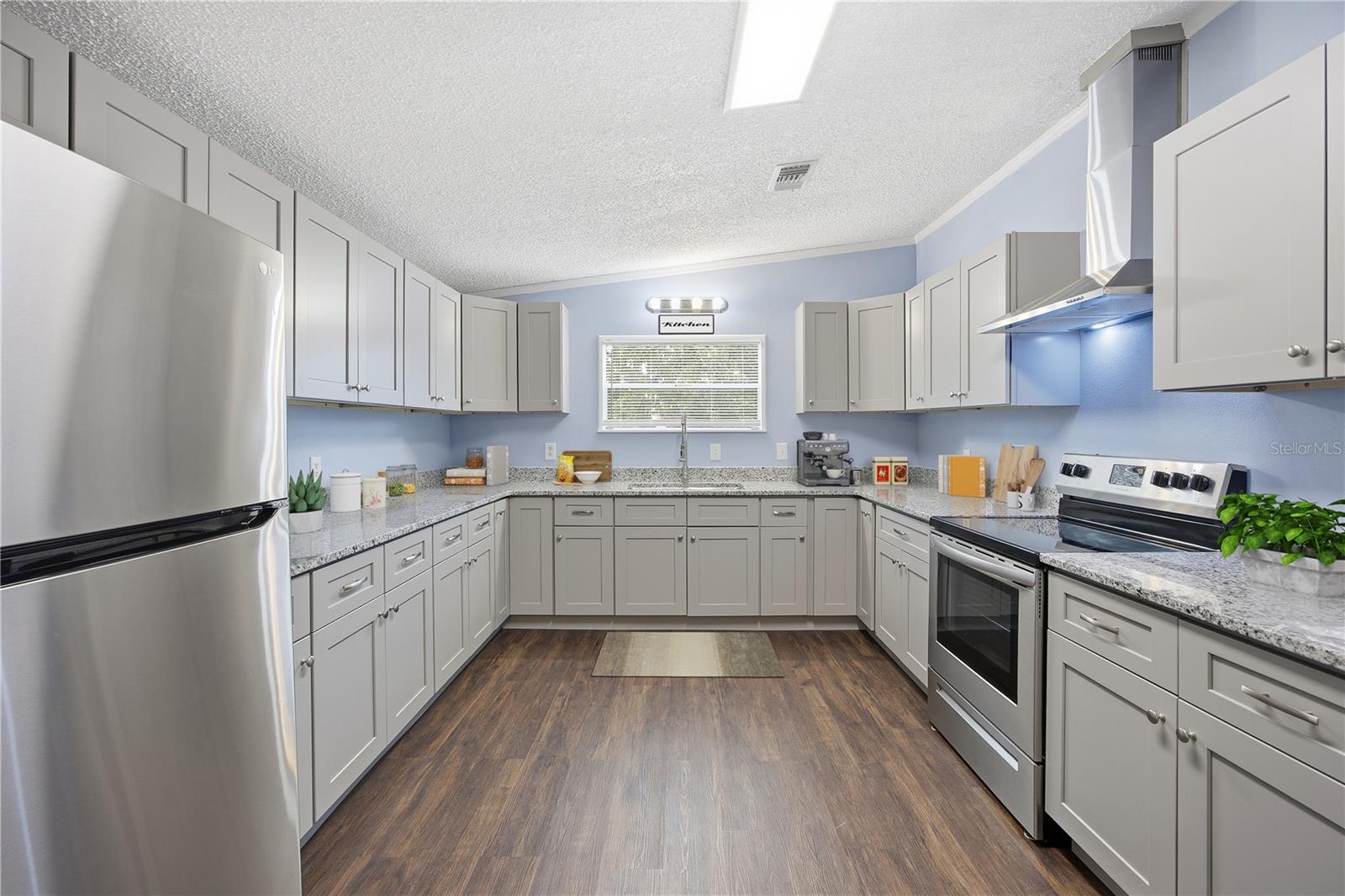 SUN COUNTRY ESTATE - Residential