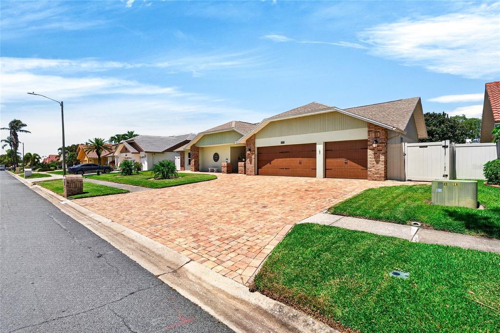 Photo of 14067 Joel Court, Largo, FL 33774 (MLS # TB8496769)