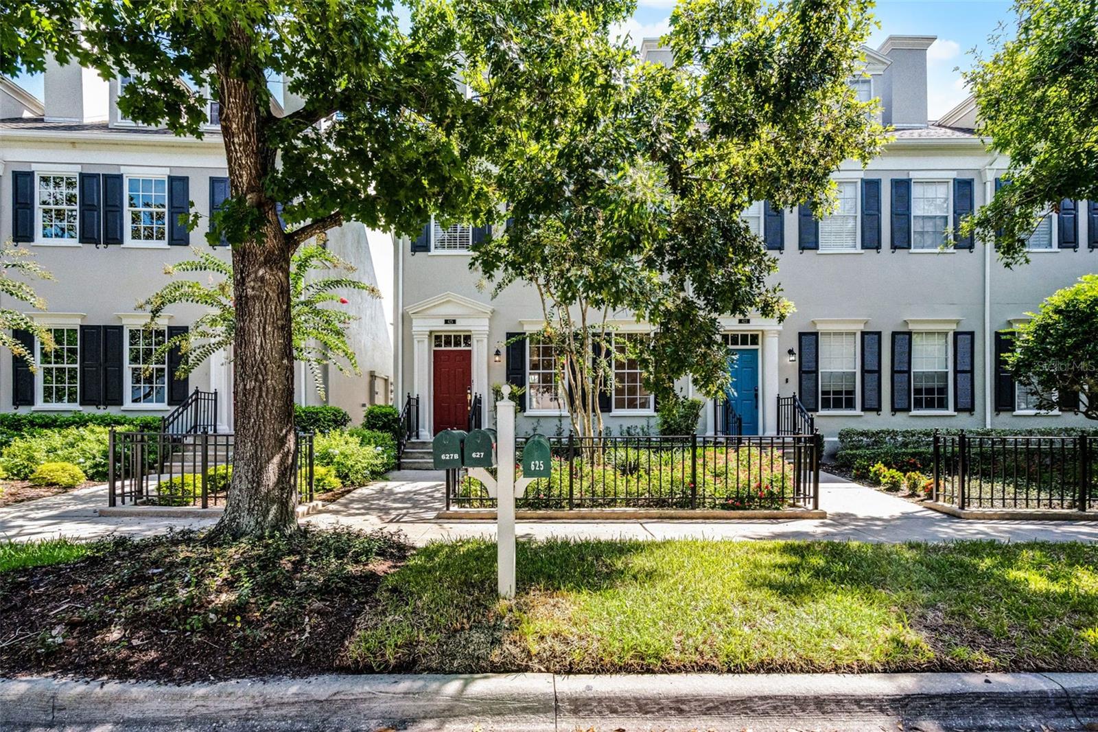 MEETING HOUSE GREEN REP 06 - Residential