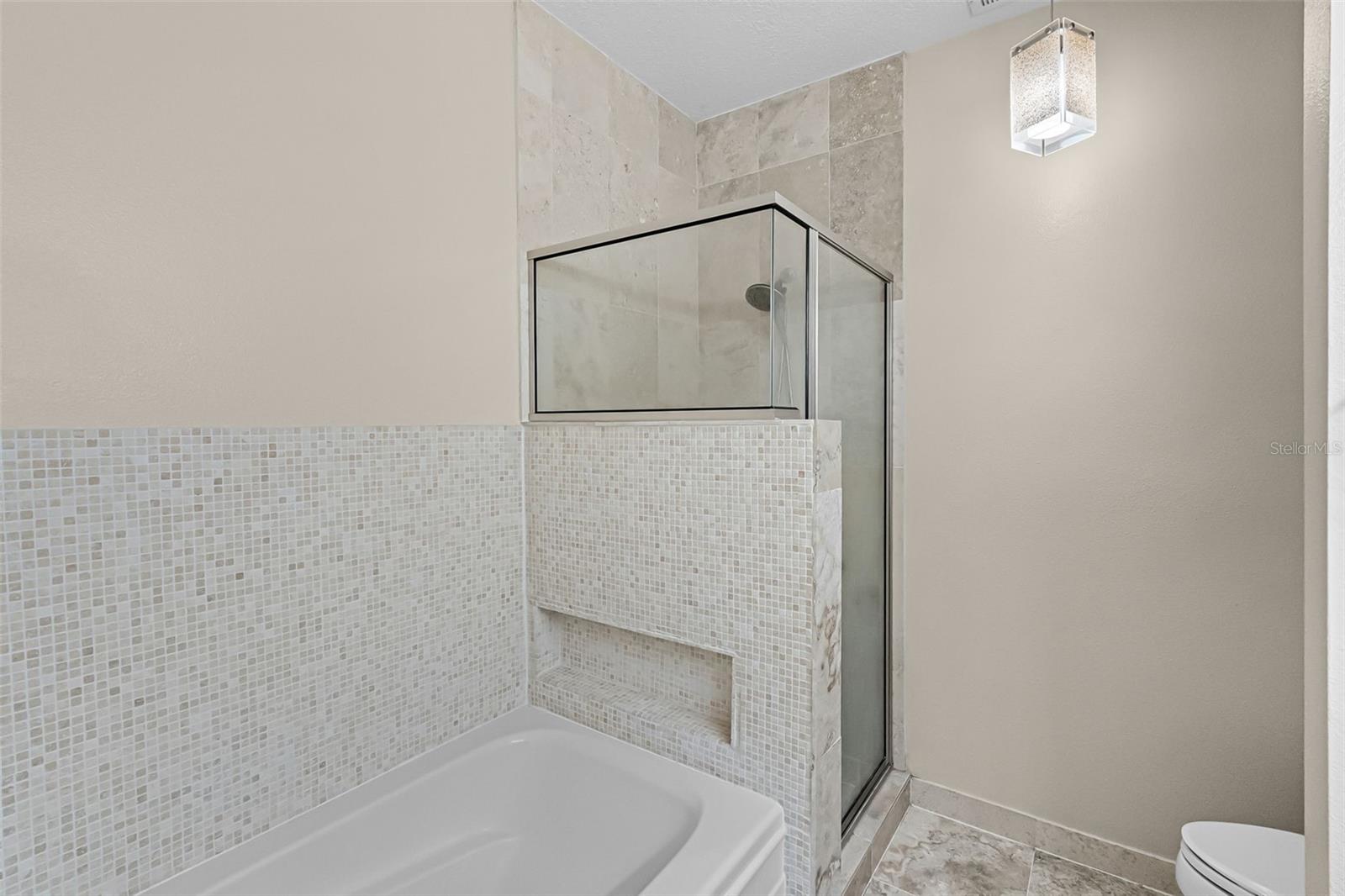 MEETING HOUSE GREEN REP 06 - Residential