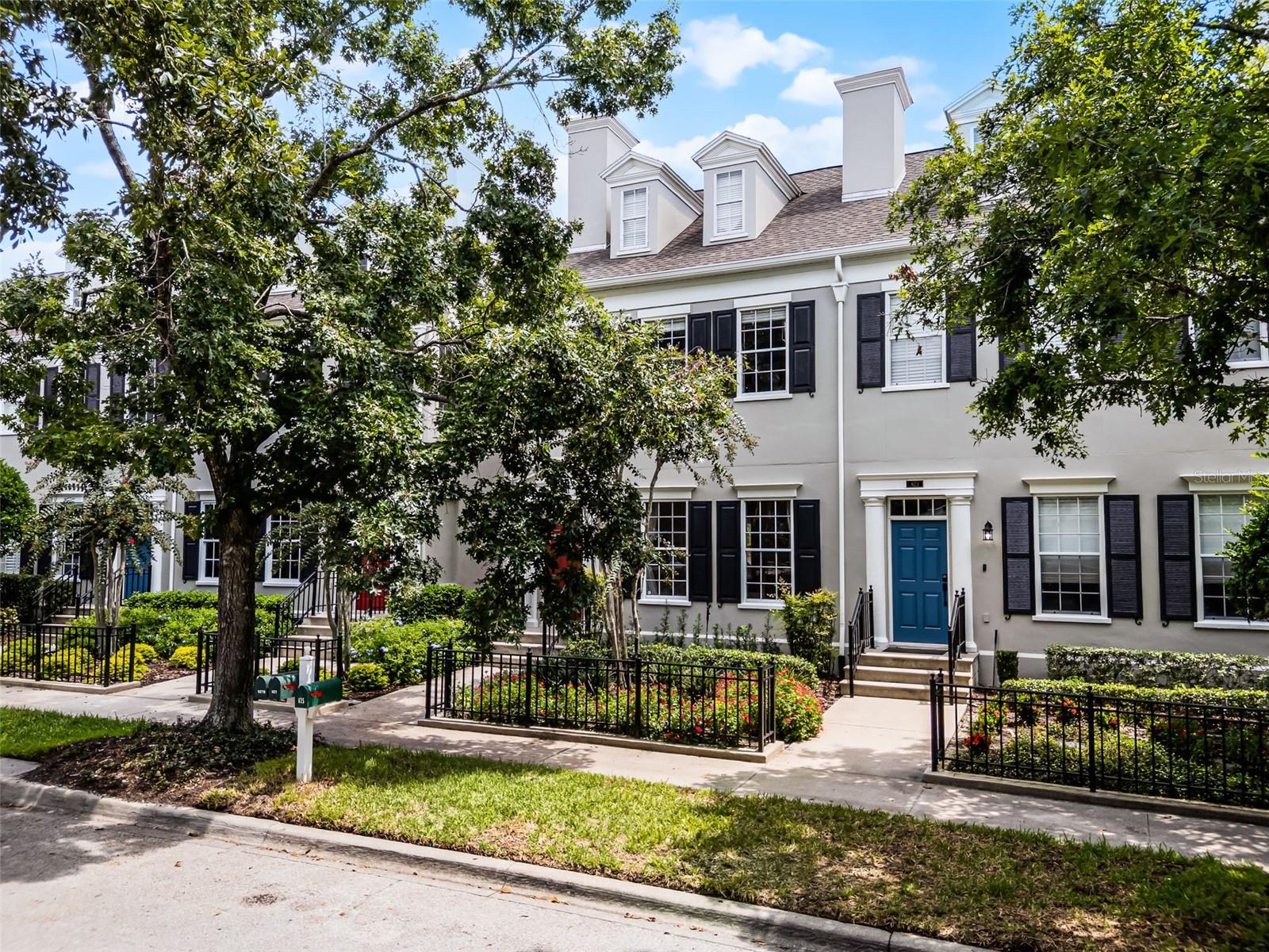 MEETING HOUSE GREEN REP 06 - Residential