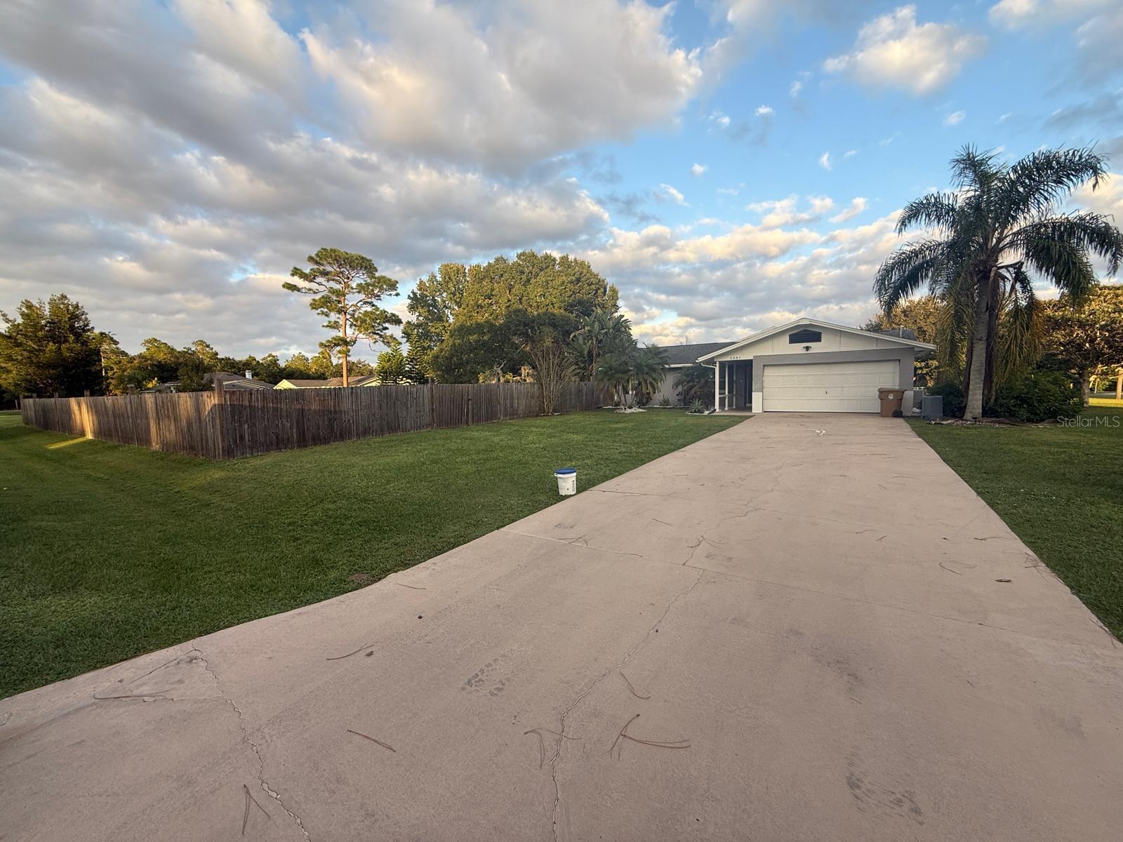 HICKORY HOLLOW UNIT 1 - Residential Lease