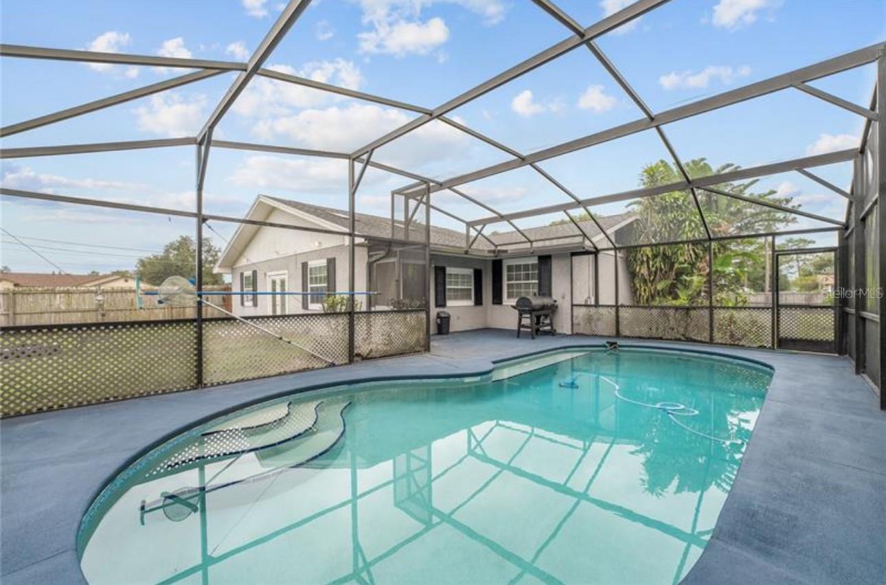 HICKORY HOLLOW UNIT 1 - Residential Lease