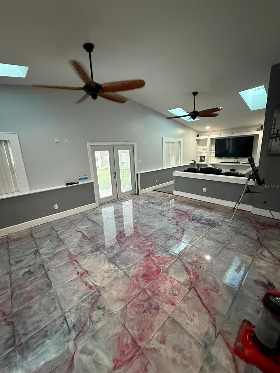 HICKORY HOLLOW UNIT 1 - Residential Lease